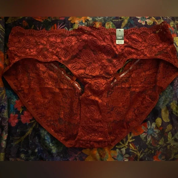 Torrid 2 pair! Size 3 NWT Red lace panties lingerie open back lace detail 2 pair - Picture 8 of 11
